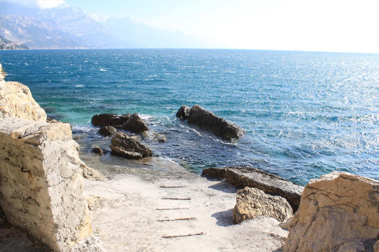 Apartments By The Sea Marusici, Omis - 8632 Mimice Dış mekan fotoğraf
